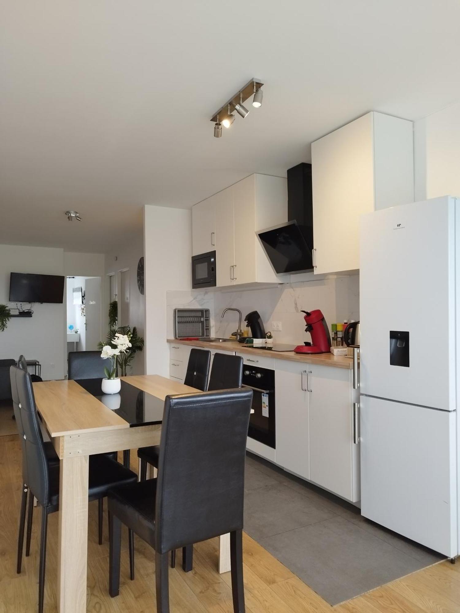 Parisian Cosy Flat With Balcony Apartment Аржантьой Екстериор снимка