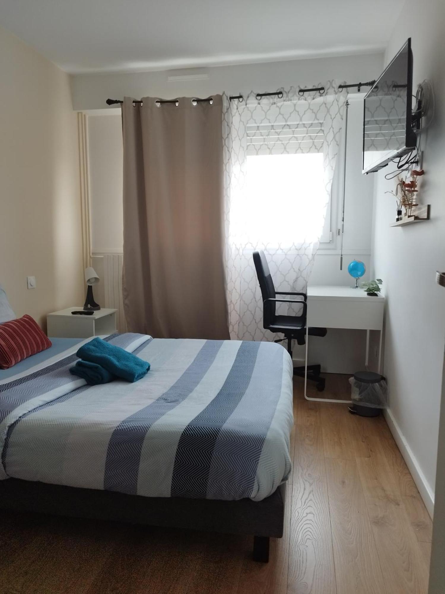 Parisian Cosy Flat With Balcony Apartment Аржантьой Екстериор снимка